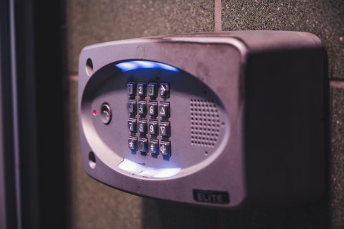 Installation digicode contrôle d'accès pour locaux en Ile de France